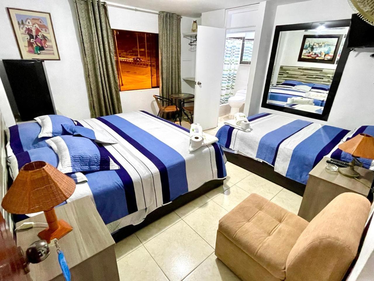 Hostal Ocean Pacifico بونتا نيغرا المظهر الخارجي الصورة