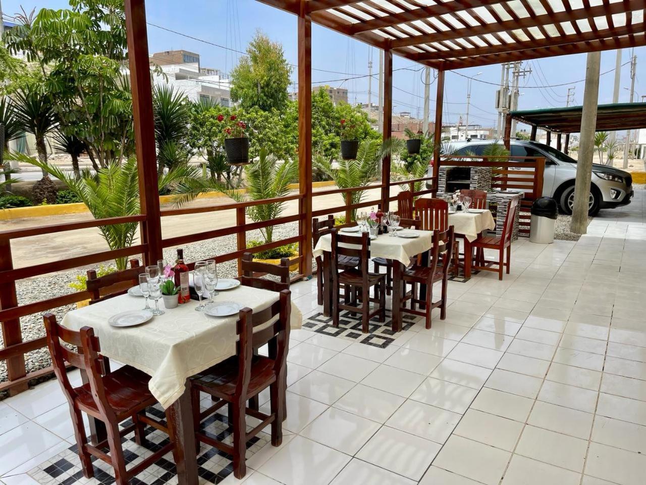Hostal Ocean Pacifico بونتا نيغرا المظهر الخارجي الصورة
